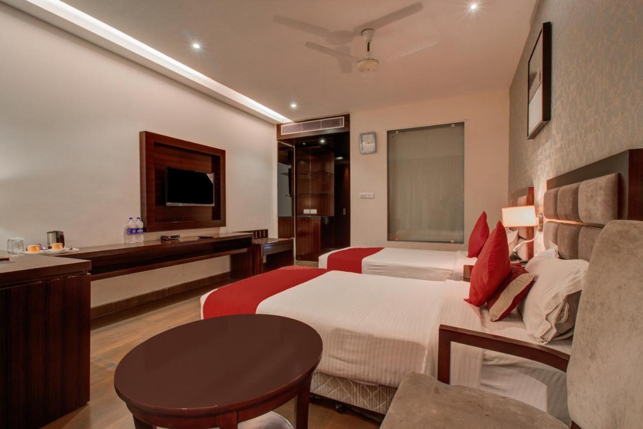 Oyo 3575 The Wave International Otel Jamshedpur Dış mekan fotoğraf